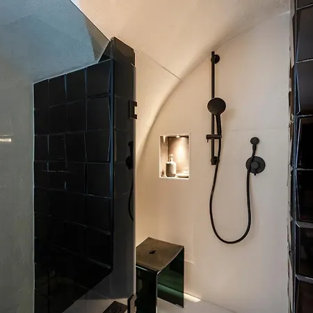 아파트 Guesthost - Vaulted In The Heart Of