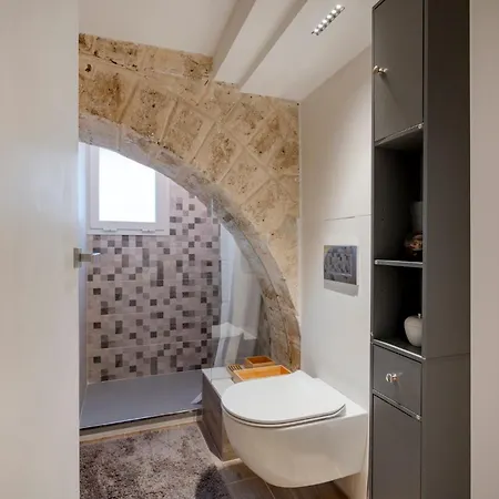 아파트 Guesthost - Vaulted In The Heart Of